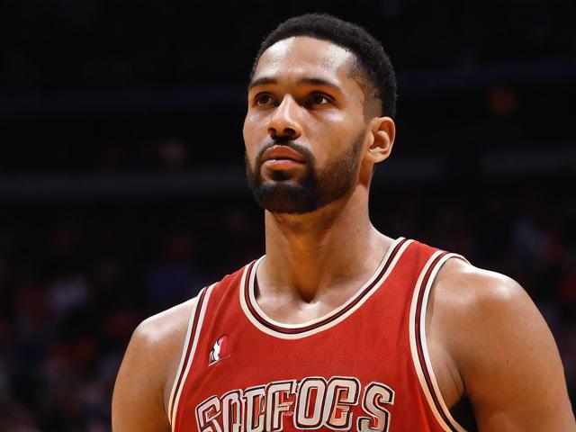 “九游app_ 历史回顾：NBA几十年来的十大经典封盖”，nba封面设计