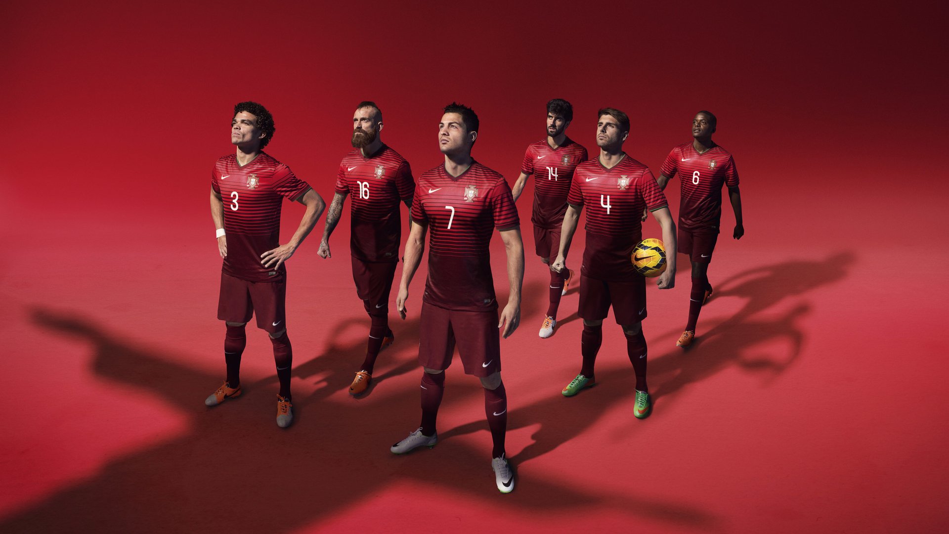 摩洛哥骑手吉塔·日特科维奇荣获2024年最佳障碍赛骑手奖，表彰其卓越表现。